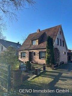 großzügiges 1 Familienhaus mit Nebengebäuden inkl Hobbywerkstatt und 2 Garagen 7 zimmer