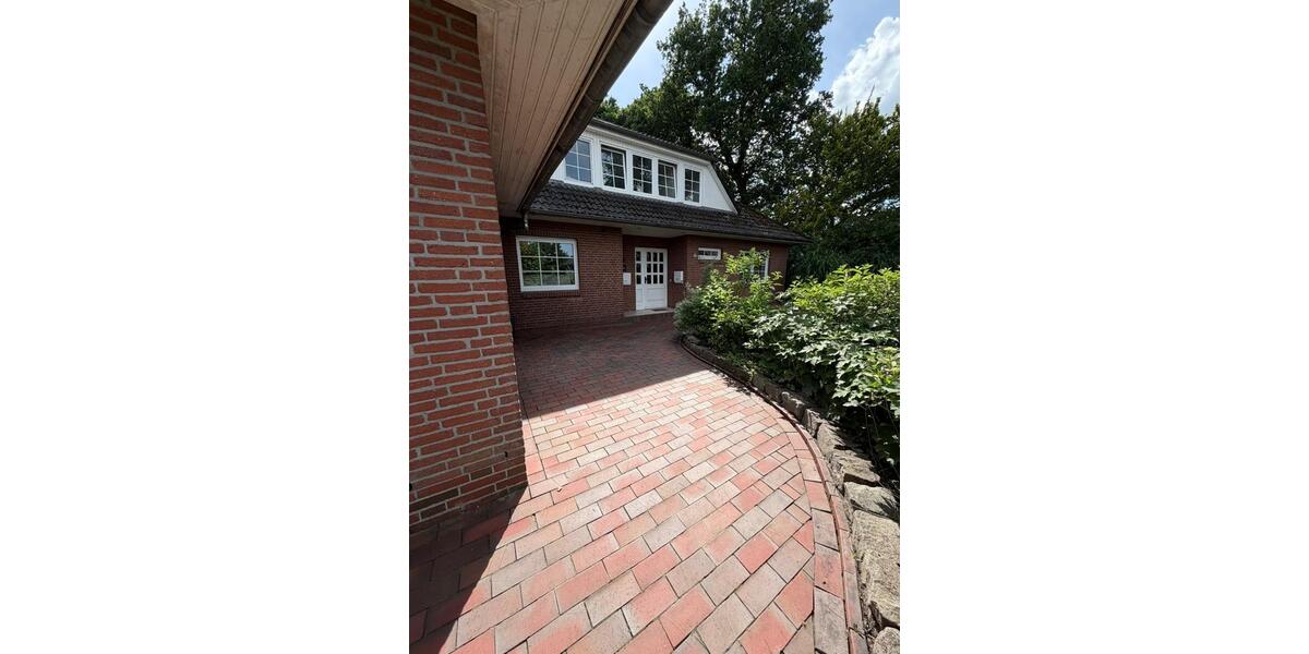 Einfamilienhaus Rastede - 9 Zimmer, 254 m&sup2;, 645.000&euro; | Angebot:26943893