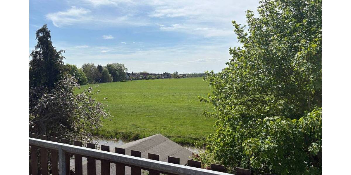 Mehrfamilienhaus, Wohnhaus Berne Ranzenbüttel - 7 Zimmer, 326 m&sup2;, 349.000&euro; | Angebot:25742327