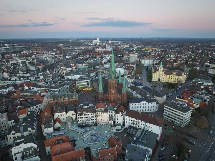 Ihr virtuelles Büro am Standort Oldenburg als Postadresse, ladungsfähige Geschäftsadresse, Domiziladresse, Firmensitz, Büroadresse, Virtual Office ab... zimmer