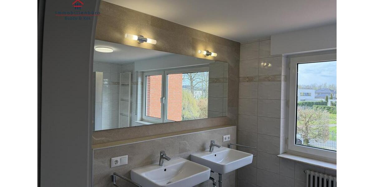 Doppelhaushälfte Friesoythe - 7 Zimmer, 233 m&sup2;, 1.500&euro; | Angebot:26247200