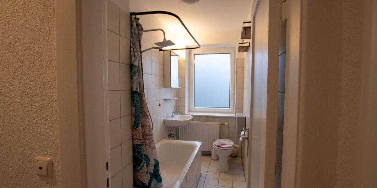 Renovierte 3-Zi. Wohnung inkl. Küche! 3 zimmer