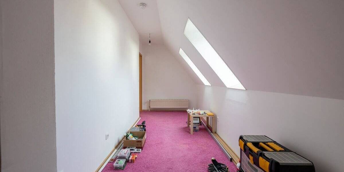 *** ZWEIFAMILIENHAUS in TOP LAGE mit TOP ZUSTAND und MODERNISIERTEM DACH *** 5 zimmer