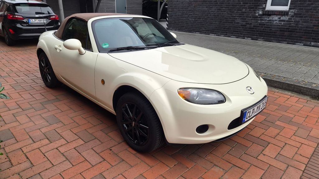 Mazda MX-5 114.000 km 8.900 &euro; Friesoythe 26169