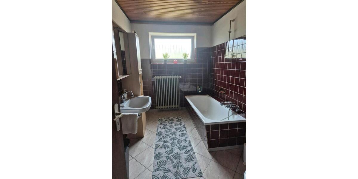 Bungalow Oldenburg Drielaker-Moor - 4 Zimmer, 120 m&sup2;, 1.500&euro; | Angebot:26004346