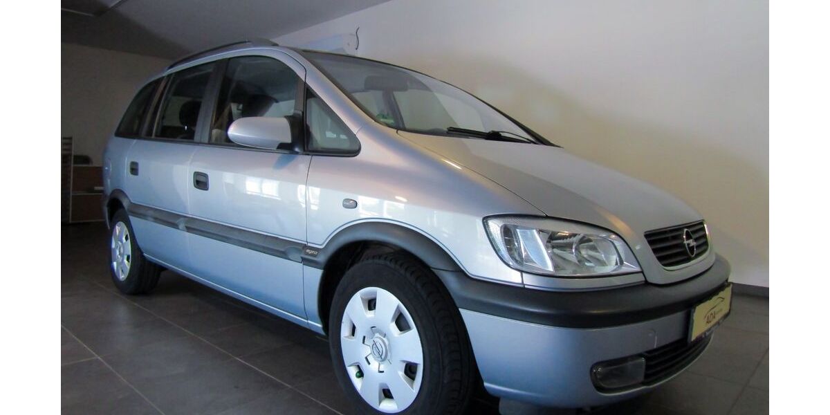 Opel Zafira 157.000 km 3.999 € Oldenburg 26125