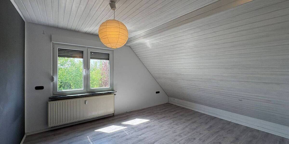 Mehrfamilienhaus, Wohnhaus Berne Ranzenbüttel - 7 Zimmer, 326 m&sup2;, 349.000&euro; | Angebot:25742327