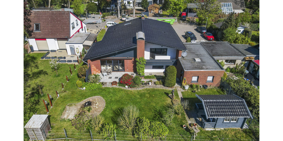 Ganderkesee-Schierbrok Renoviertes Einfamilienhaus in Feldrandlage mit Keller, Garage und EBK - Einfamilienhaus Ganderkesee | Angebot:26366702