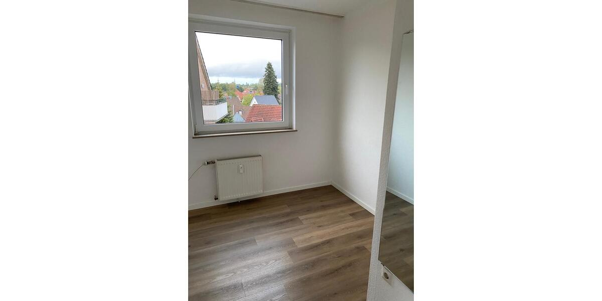Dachgeschoßwohnung Oldenburg Eversten - 1.5 Zimmer, 50 m&sup2;, 740&euro; | Angebot:25892732