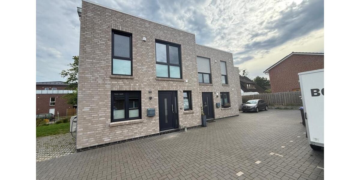 Reihenhaus Oldenburg Etzhorn - 5 Zimmer, 140 m&sup2;, 1.800&euro; | Angebot:25754008