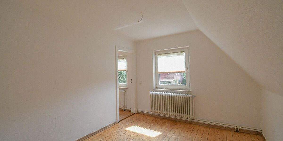 6622 - Ihr neues Zuhause: Gemütlichkeit trifft Natur - Einfamilienhaus in ruhiger Lage von Jeddeloh 4 zimmer