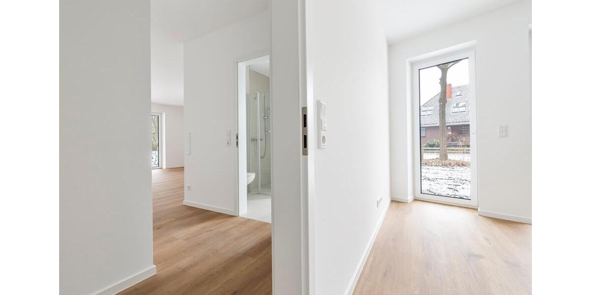 Erdgeschoßwohnung Oldenburg Bloherfelde - 2 Zimmer, 67 m&sup2;, 990&euro; | Angebot:24676306