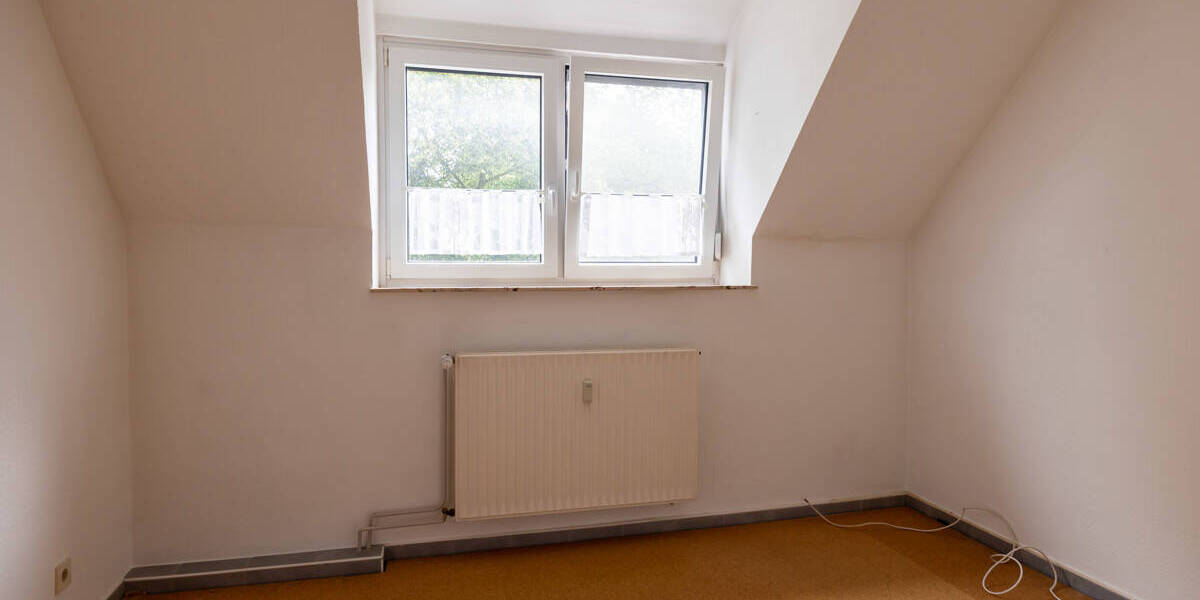 Etagenwohnung Ganderkesee Neuenlande - 6 Zimmer, 145 m&sup2;, 149.000&euro; | Angebot:25846192