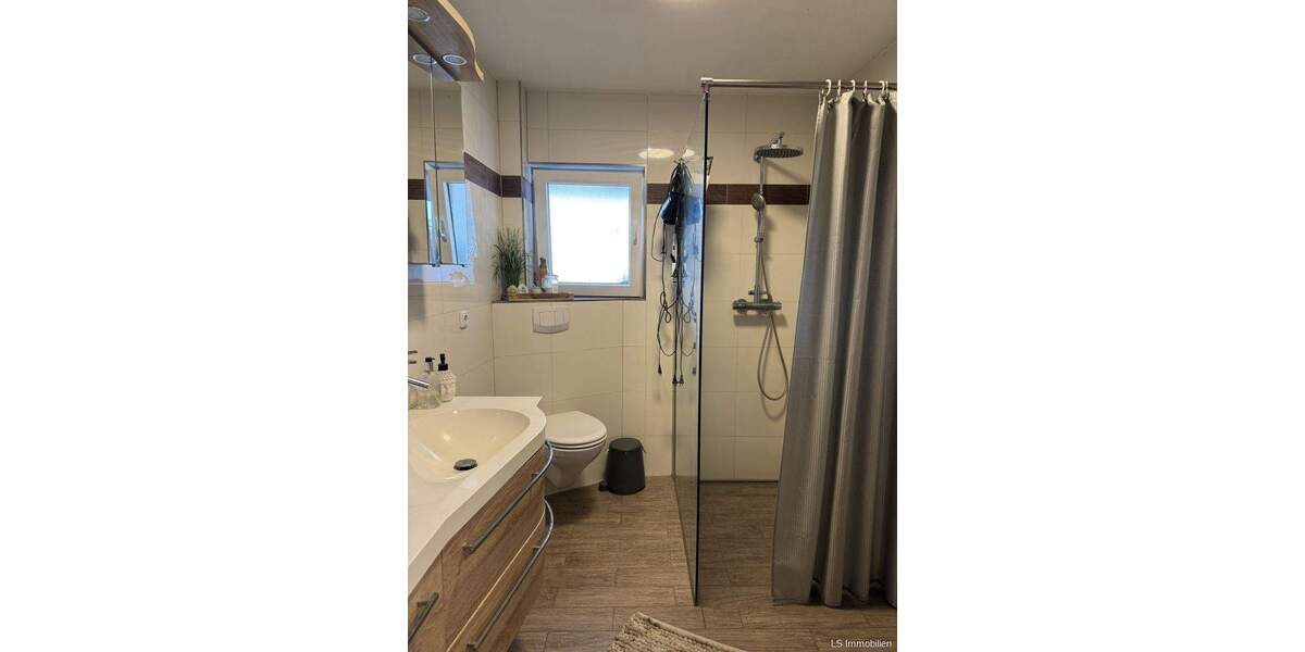 Einfamilienhaus Wiefelstede / Ofenerfeld Ofenerfeld - 8 Zimmer, 217 m&sup2;, 549.000&euro; | Angebot:25729364