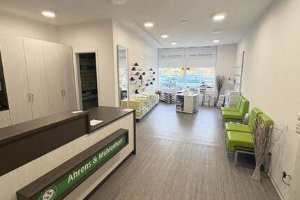 Attraktive Praxisfläche (teilbar) im Gesundheitszentrum Bergedorfer Str. zimmer