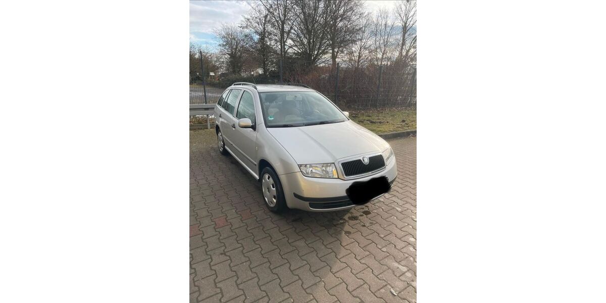 Skoda Fabia 122.731 km 2.500 &euro; Oldenburg 26123