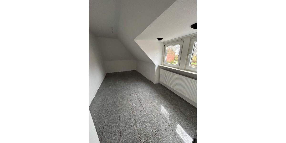 Mehrfamilienhaus, Wohnhaus Brake - 5 Zimmer, 93 m&sup2;, 209.900&euro; | Angebot:25142200