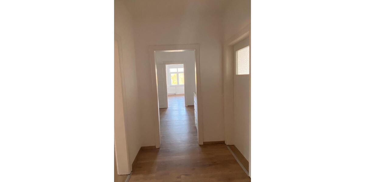 Dachgeschoßwohnung Bad Zwischenahn - 4 Zimmer, 90 m&sup2;, 700&euro; | Angebot:25383144