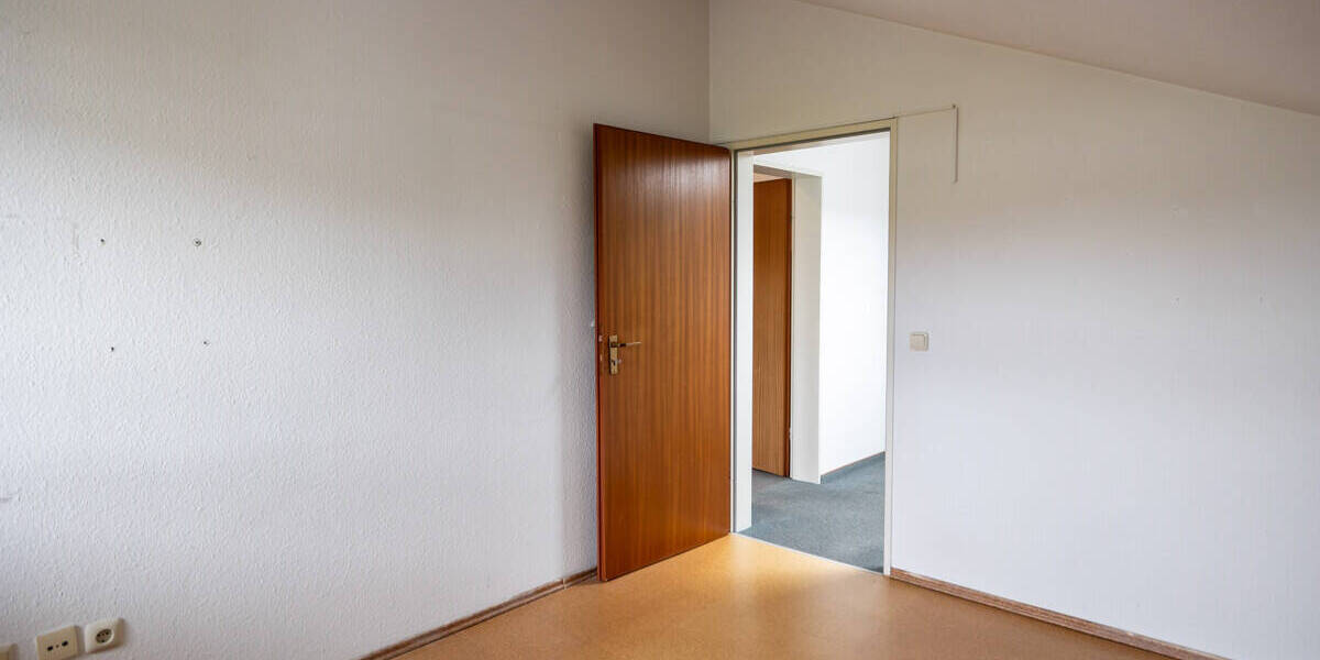 Reihenmittelhaus Delmenhorst Mitte - 5 Zimmer, 108 m&sup2;, 269.000&euro; | Angebot:25737688