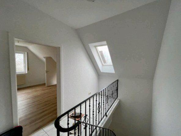 Einfamilienhaus Edewecht - 7 Zimmer, 150 m&sup2;, 379.000&euro; | Angebot:26958659