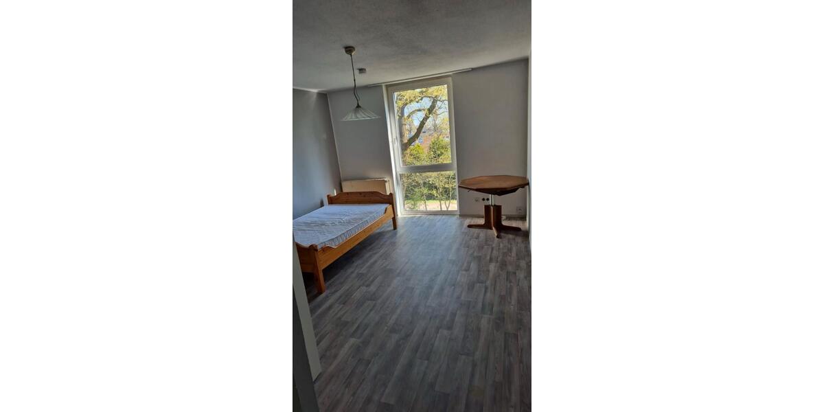 Erdgeschoßwohnung Oldenburg Kreyenbrück - 1 Zimmer, 25 m&sup2;, 560&euro; | Angebot:24954123