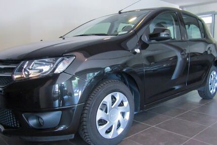 Dacia Sandero 107.500 km 5.299 € Oldenburg 26125