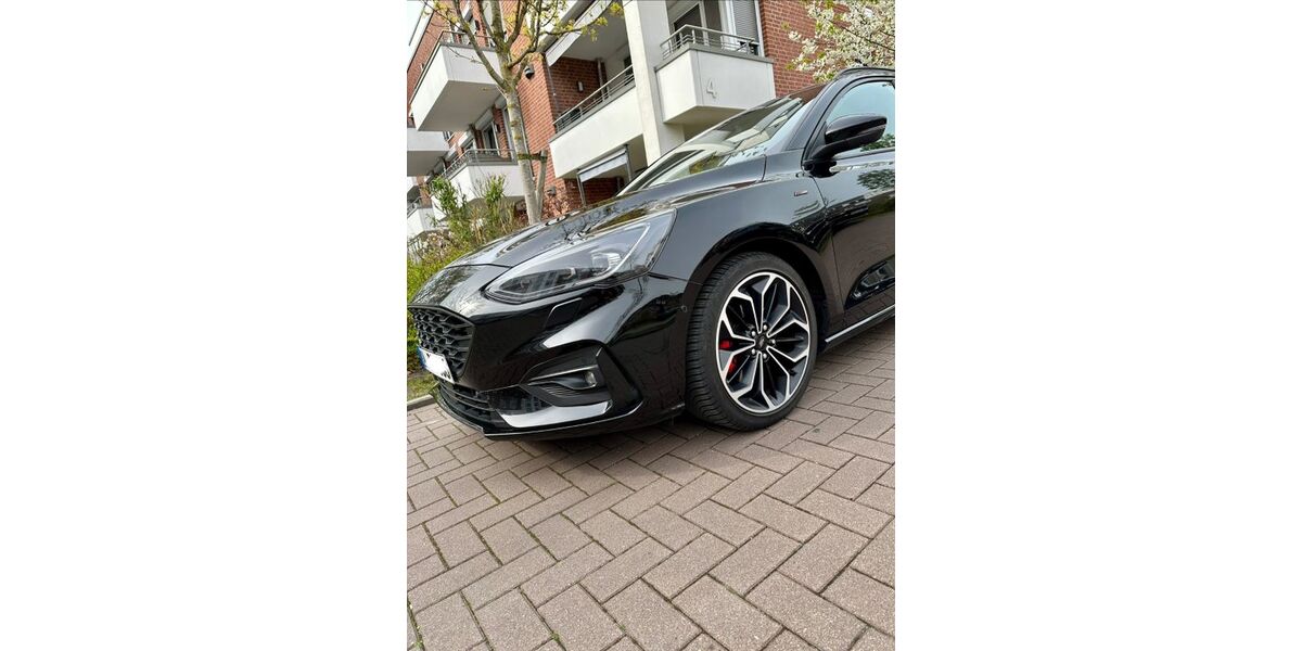 Ford Focus 86.000 km 19.400 &euro; Oldenburg 26125