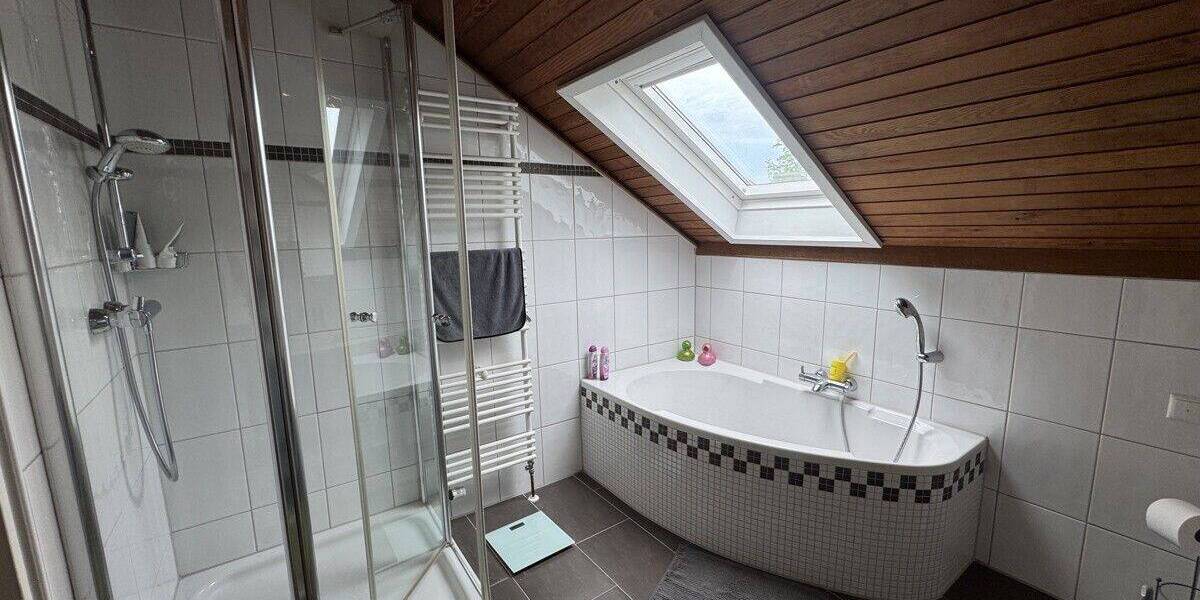 Einfamilienhaus Wiefelstede - 7 Zimmer, 151 m&sup2;, 329.000&euro; | Angebot:26815888
