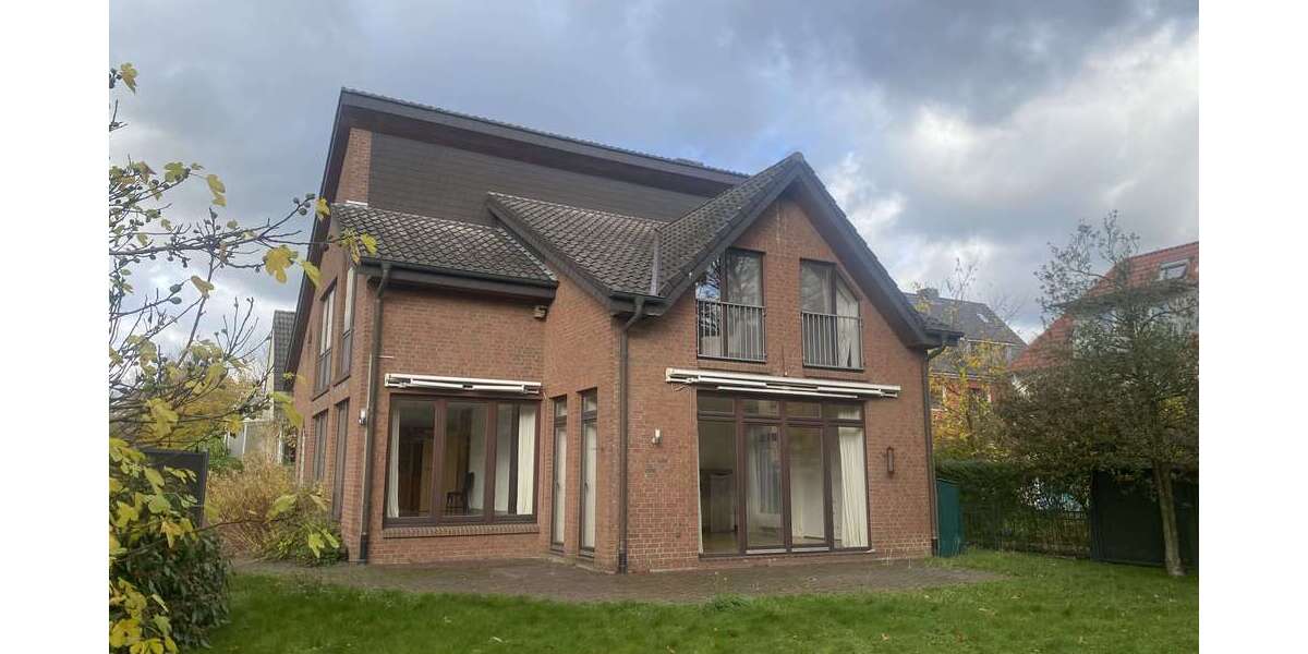 Haus zum Kaufen in Oldenburg 499.000 € 185 m² 7 zimmer