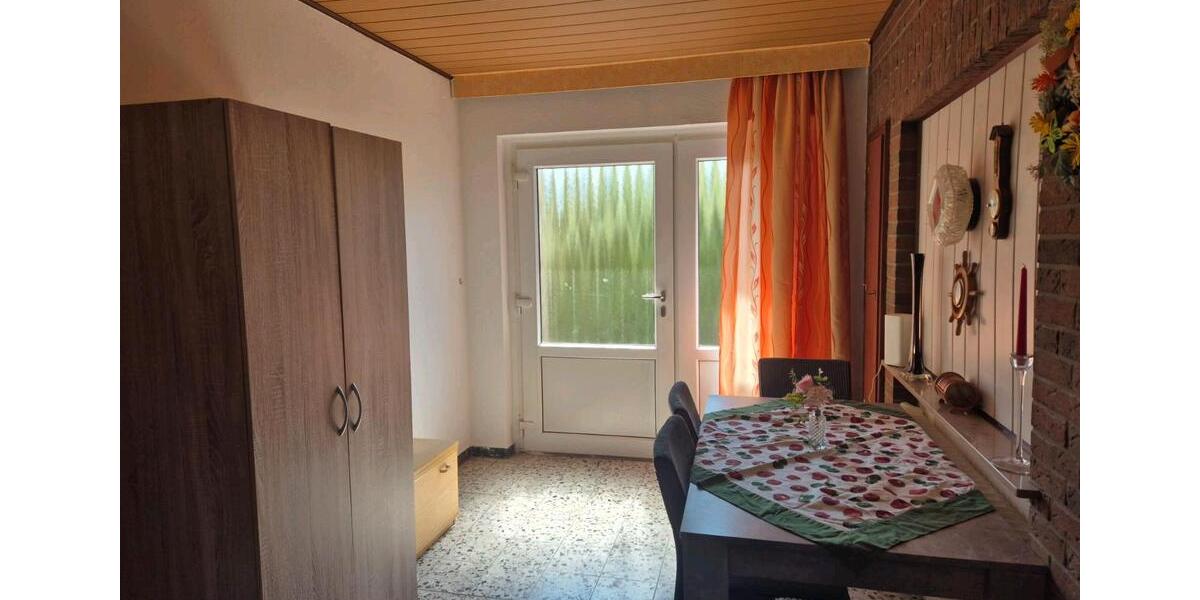 Bungalow Oldenburg Drielaker-Moor - 4 Zimmer, 120 m&sup2;, 1.500&euro; | Angebot:26004346
