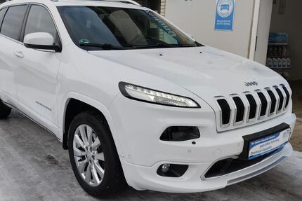 Jeep Cherokee 132.023 km 15.999 &euro; Jade 26349