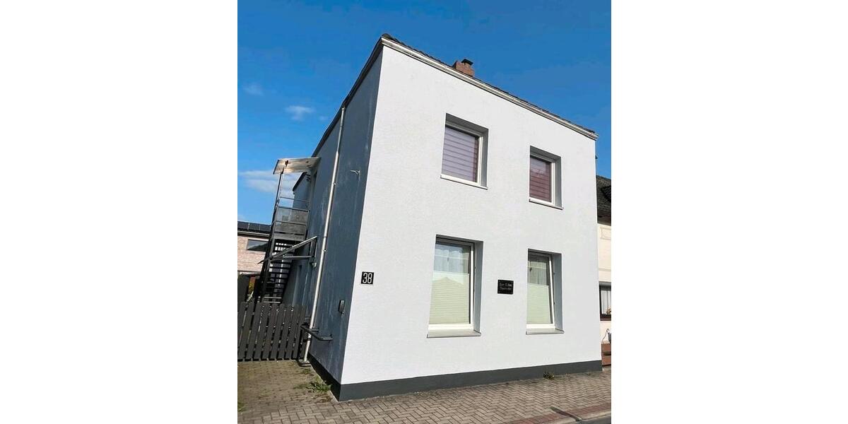 Anfragestopp!!! Attraktive Obergeschosswohnung 3 zimmer