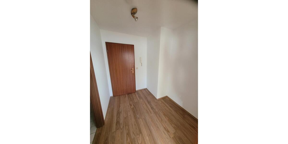 Dachgeschoßwohnung Delmenhorst Deichhorst - 2 Zimmer, 50 m&sup2;, 420&euro; | Angebot:25655111