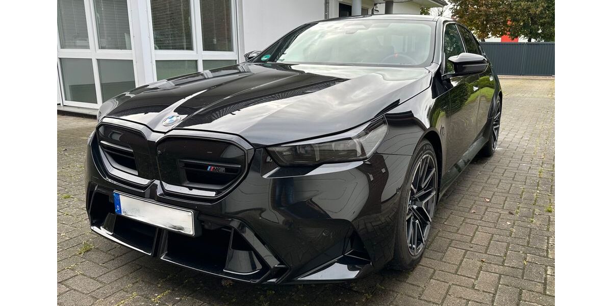 BMW M5 4.012 km 119.900 &euro; Bad Zwischenahn 26160
