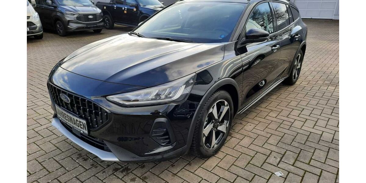 Ford Focus 25.098 km 26.900 &euro; Wardenburg 26203