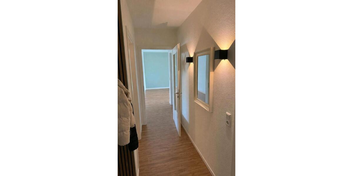 Etagenwohnung Hude (Oldenburg) - 2 Zimmer, 65 m&sup2;, 860&euro; | Angebot:25409433