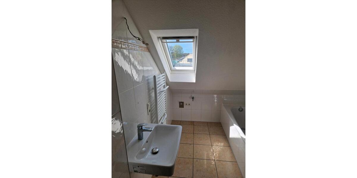 Dachgeschoßwohnung Ganderkesee - 3.5 Zimmer, 63 m&sup2;, 800&euro; | Angebot:26327344