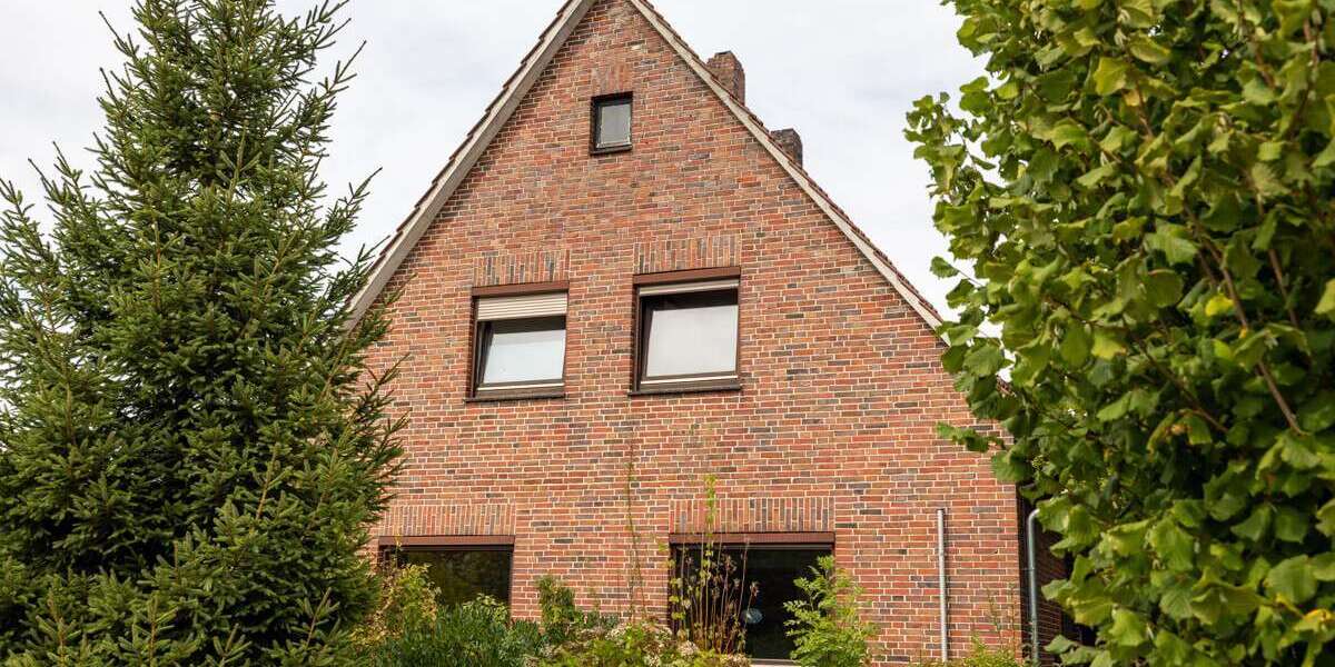 Haus zum Kaufen in Ganderkesee 257.000 € 145 m² 5 zimmer