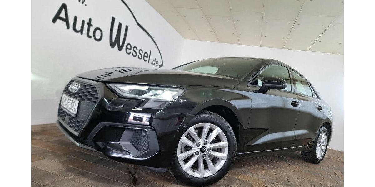 Audi A3 30TFSI limo Navi Leder Digital VIC Kamera LED 66.400 km 21.450 € Garrel 49681