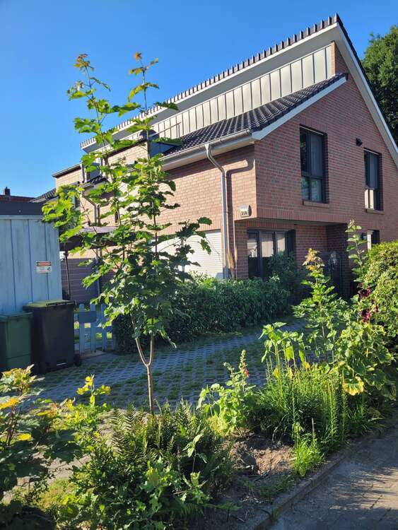 Haus zum Mieten in Oldenburg 1.450 € 120 m²