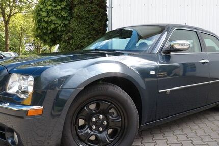 Chrysler 300C 73.980 km 16.490 &euro; Garrel 49681