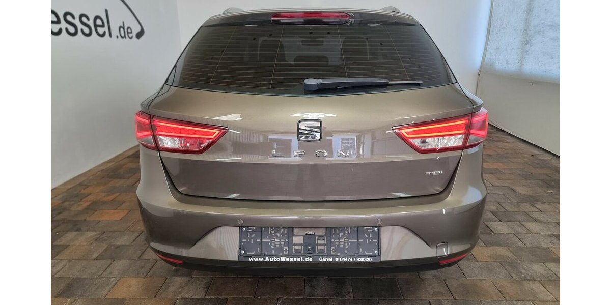 Seat Leon ST Style LED Navi DSG PDC 2.Hand 159.000 km 11.450 &euro; Garrel 49681
