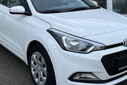 Hyundai i20 148.000 km 5.800 &euro; Oldenburg 26127