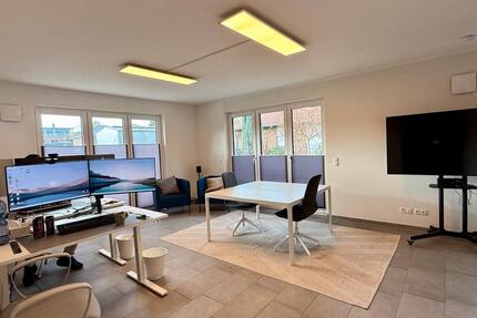 Helles Büro mit Terrasse & Stellplatz in Oldenburg ab sofort zimmer