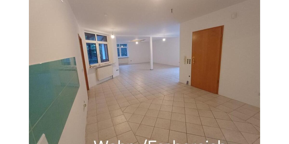 Helle EG-Wohnung in Sandhatten mit Garten + Kaminanschl. 4 zimmer