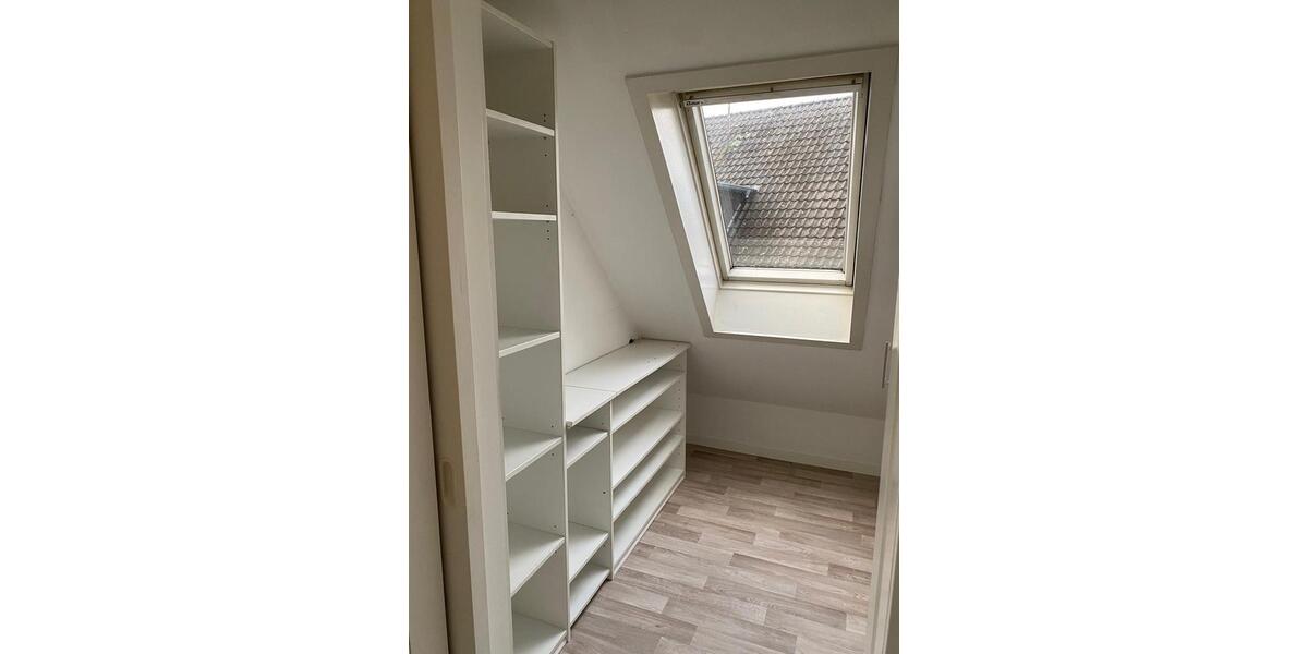 Dachgeschoßwohnung Oldenburg Eversten - 1.5 Zimmer, 50 m&sup2;, 740&euro; | Angebot:25892732