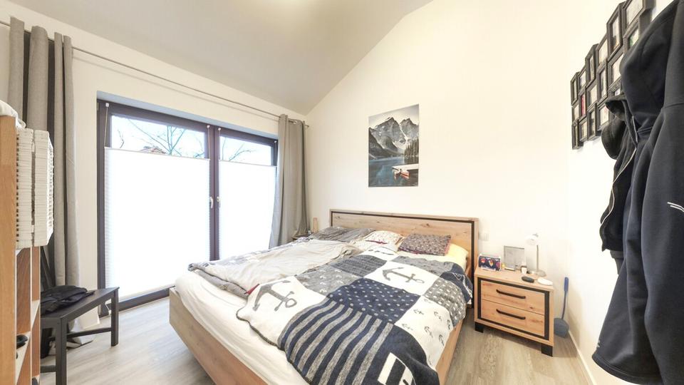 Dachgeschoßwohnung Oldenburg Eversten - 3 Zimmer, 80 m&sup2;, 1.200&euro; | Angebot:25098503