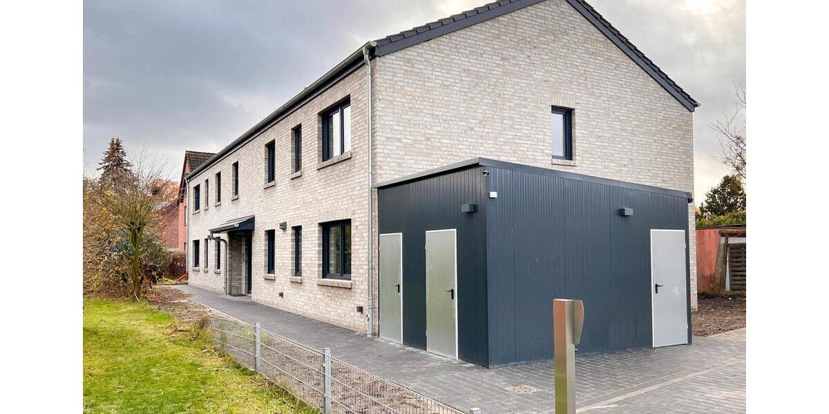 Dachgeschoßwohnung Oldenburg Eversten - 3 Zimmer, 80 m&sup2;, 1.200&euro; | Angebot:25098503