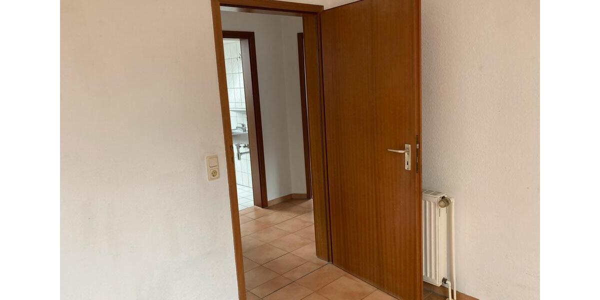 Dachgeschoßwohnung Ganderkesee - 3 Zimmer, 76 m&sup2;, 650&euro; | Angebot:26322893