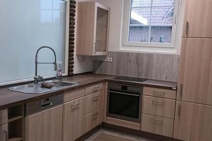 Wohnung Edewecht - 5 Zimmer, 190 m&sup2;, 1.250&euro; | Angebot:25698821